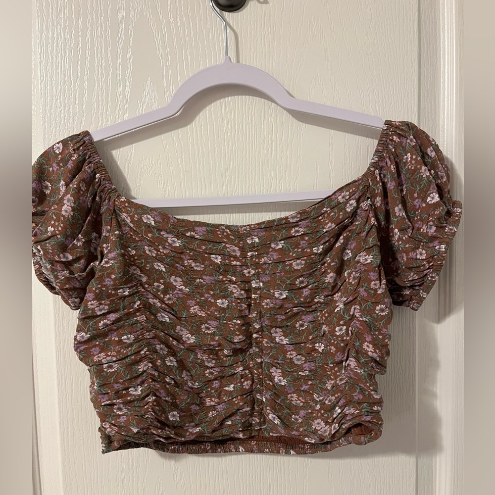 Cropped Floral Ruffle Blouse